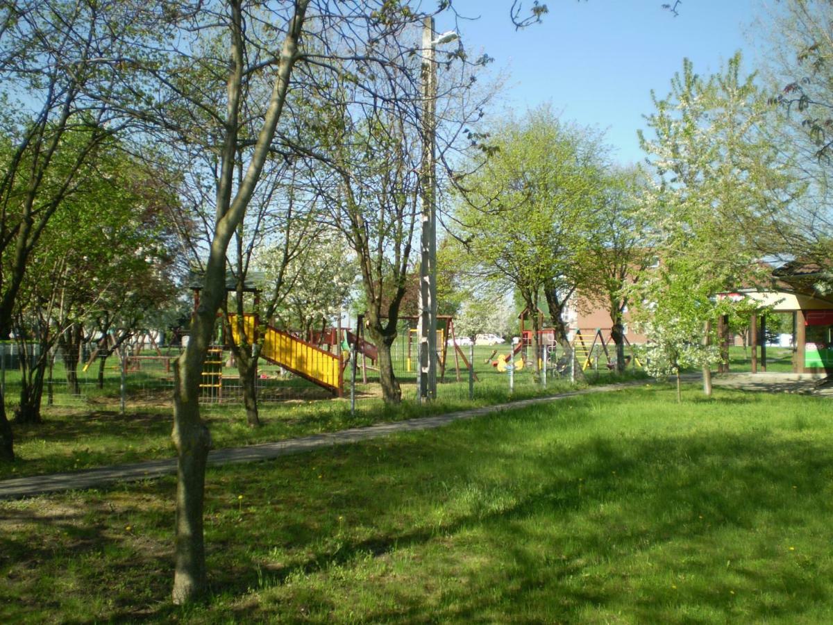 St. Benedek Apartmanlakas Apartment Mezőkövesd Екстериор снимка